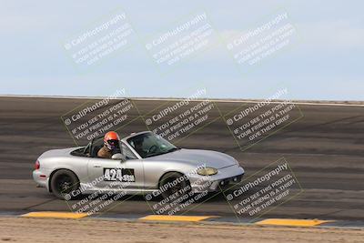 media/Jan-26-2025-SCCA SD (Sun) [[bcf61ed115]]/4-Women Novice/Session 1 (Turn 12-Bowl Combo)/
